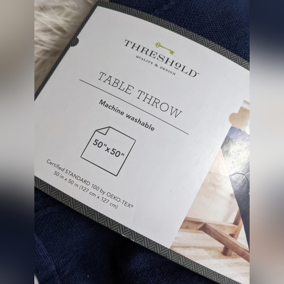 NEW Threshold Table Throw - Picture 2 of 3